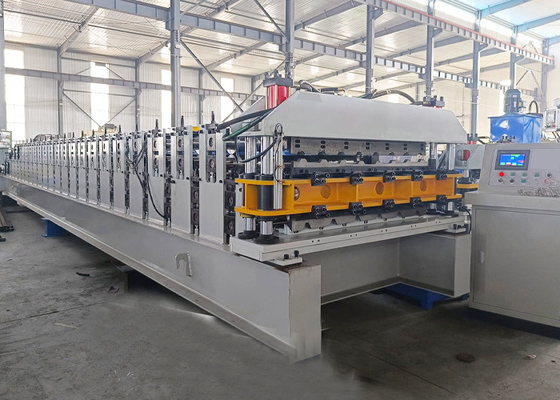 CE 380v Roof Roll Forming Machine Hydraulic Cold Highly Automated